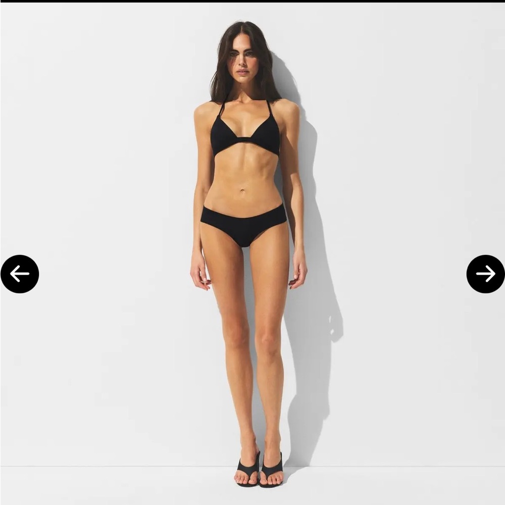 Sw51. Skims classic swim hipster bikini bottom obsidian Large nwt 🖤